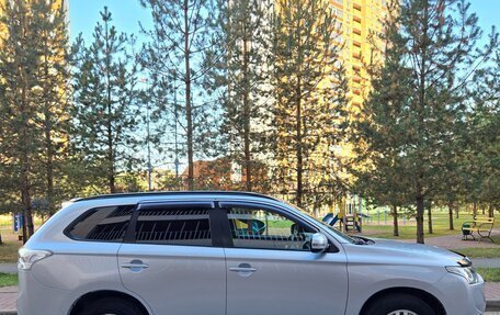 Mitsubishi Outlander III рестайлинг 3, 2012 год, 1 200 000 рублей, 9 фотография