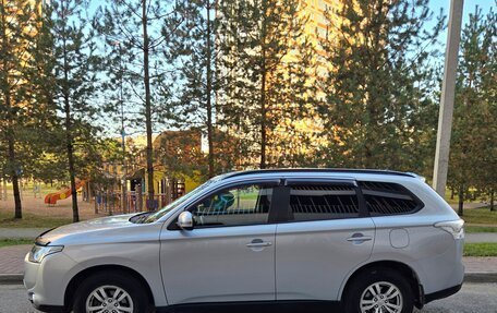 Mitsubishi Outlander III рестайлинг 3, 2012 год, 1 200 000 рублей, 6 фотография