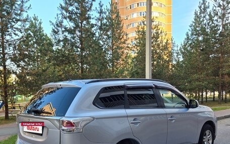Mitsubishi Outlander III рестайлинг 3, 2012 год, 1 200 000 рублей, 7 фотография