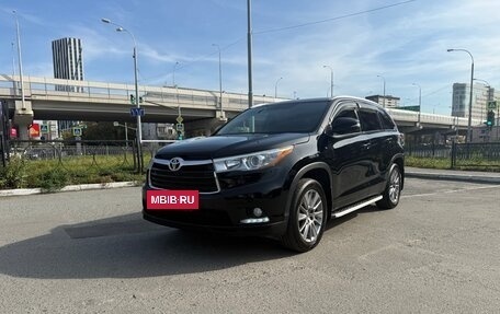 Toyota Highlander III, 2014 год, 2 975 000 рублей, 2 фотография