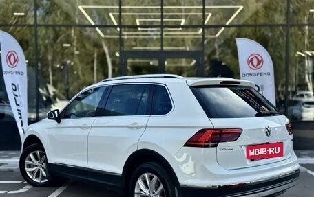 Volkswagen Tiguan II, 2018 год, 2 680 000 рублей, 4 фотография