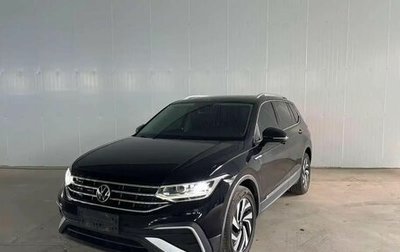 Volkswagen Tiguan II, 2022 год, 2 650 000 рублей, 1 фотография