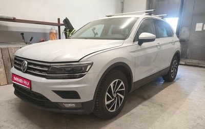 Volkswagen Tiguan II, 2018 год, 2 570 000 рублей, 1 фотография