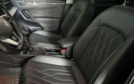 Volkswagen Tiguan II, 2022 год, 2 650 000 рублей, 8 фотография