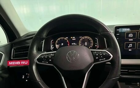 Volkswagen Tiguan II, 2022 год, 2 650 000 рублей, 11 фотография