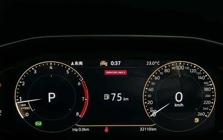 Volkswagen Tiguan II, 2022 год, 2 650 000 рублей, 10 фотография