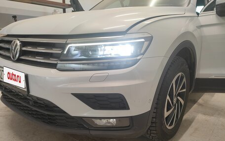 Volkswagen Tiguan II, 2018 год, 2 570 000 рублей, 15 фотография
