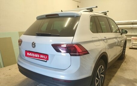 Volkswagen Tiguan II, 2018 год, 2 570 000 рублей, 3 фотография