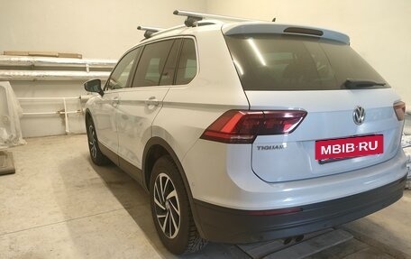 Volkswagen Tiguan II, 2018 год, 2 570 000 рублей, 4 фотография