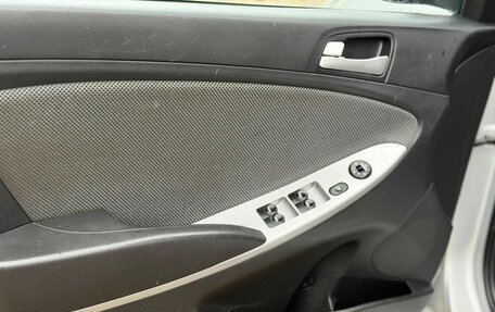 Hyundai Solaris II рестайлинг, 2014 год, 810 000 рублей, 10 фотография