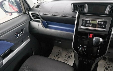 Toyota Roomy I, 2017 год, 949 000 рублей, 12 фотография