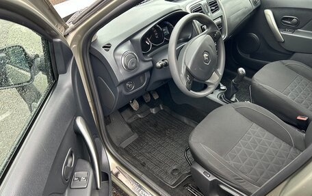 Renault Sandero II рестайлинг, 2017 год, 855 000 рублей, 20 фотография