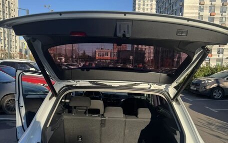Volkswagen Tiguan II, 2019 год, 2 200 000 рублей, 2 фотография