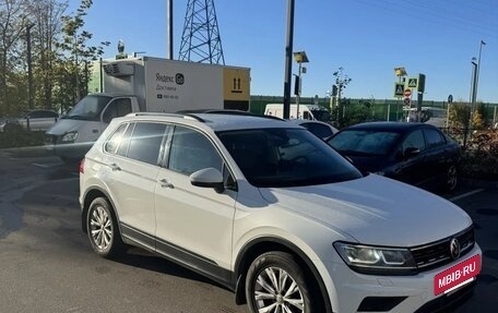Volkswagen Tiguan II, 2019 год, 2 200 000 рублей, 3 фотография