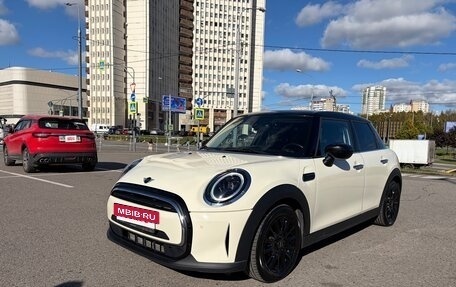 MINI Hatch, 2021 год, 2 685 000 рублей, 3 фотография