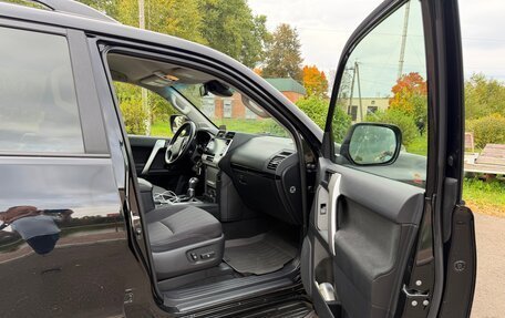 Toyota Land Cruiser Prado 150 рестайлинг 2, 2022 год, 5 700 000 рублей, 10 фотография