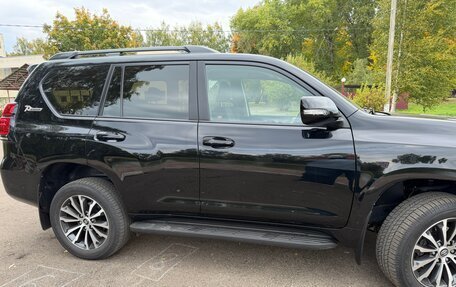 Toyota Land Cruiser Prado 150 рестайлинг 2, 2022 год, 5 700 000 рублей, 20 фотография