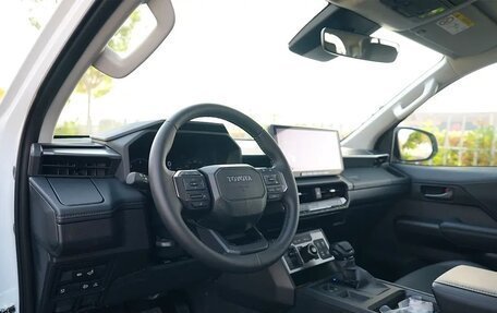 Toyota Hilux, 2026 год, 8 440 000 рублей, 12 фотография