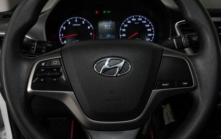 Hyundai Solaris II рестайлинг, 2018 год, 1 048 000 рублей, 9 фотография