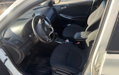 Hyundai Solaris II рестайлинг, 2016 год, 465 000 рублей, 8 фотография