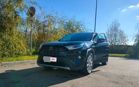 Toyota RAV4, 2021 год, 4 000 000 рублей, 9 фотография