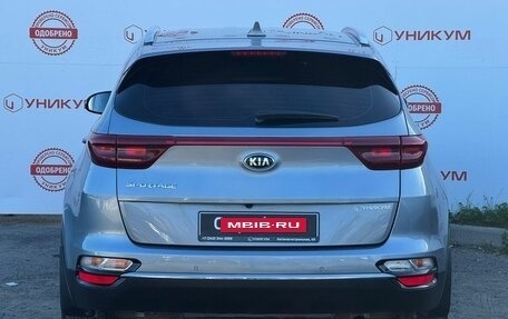 KIA Sportage IV рестайлинг, 2018 год, 2 349 000 рублей, 4 фотография