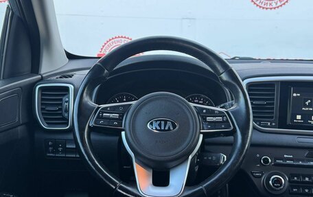 KIA Sportage IV рестайлинг, 2018 год, 2 349 000 рублей, 21 фотография