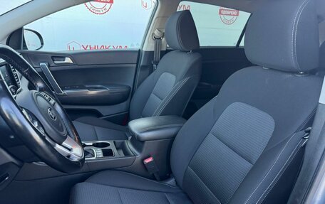 KIA Sportage IV рестайлинг, 2018 год, 2 349 000 рублей, 32 фотография