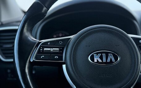 KIA Sportage IV рестайлинг, 2018 год, 2 349 000 рублей, 28 фотография