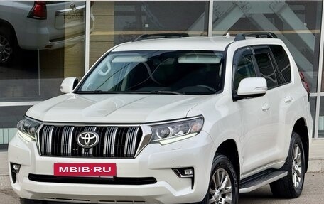 Toyota Land Cruiser Prado 150 рестайлинг 2, 2019 год, 5 550 000 рублей, 2 фотография