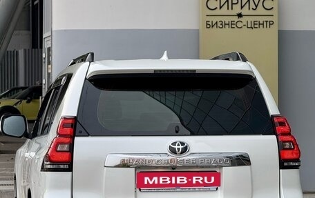 Toyota Land Cruiser Prado 150 рестайлинг 2, 2019 год, 5 550 000 рублей, 9 фотография