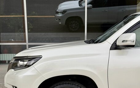 Toyota Land Cruiser Prado 150 рестайлинг 2, 2019 год, 5 550 000 рублей, 12 фотография