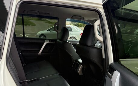 Toyota Land Cruiser Prado 150 рестайлинг 2, 2019 год, 5 550 000 рублей, 18 фотография