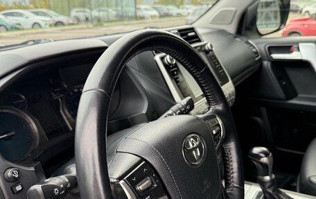 Toyota Land Cruiser Prado 150 рестайлинг 2, 2019 год, 5 550 000 рублей, 16 фотография