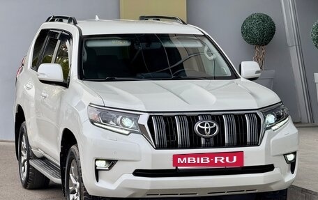 Toyota Land Cruiser Prado 150 рестайлинг 2, 2019 год, 5 550 000 рублей, 23 фотография