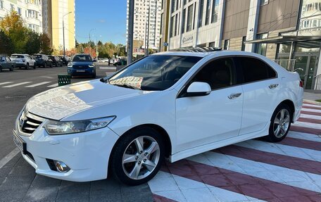 Honda Accord VIII рестайлинг, 2012 год, 1 090 000 рублей, 8 фотография