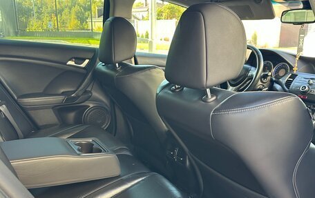 Honda Accord VIII рестайлинг, 2012 год, 1 090 000 рублей, 17 фотография