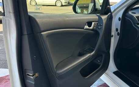 Honda Accord VIII рестайлинг, 2012 год, 1 090 000 рублей, 12 фотография