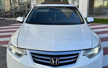 Honda Accord VIII рестайлинг, 2012 год, 1 090 000 рублей, 10 фотография