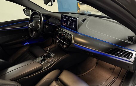 BMW 5 серия, 2020 год, 5 400 000 рублей, 4 фотография