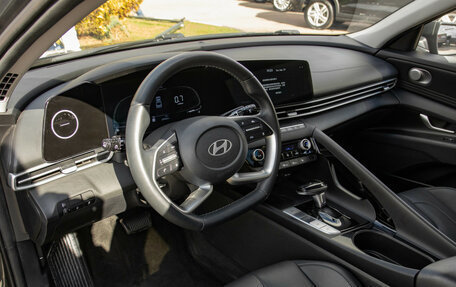 Hyundai Elantra, 2023 год, 2 228 000 рублей, 14 фотография
