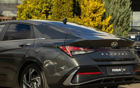 Hyundai Elantra, 2023 год, 2 228 000 рублей, 17 фотография