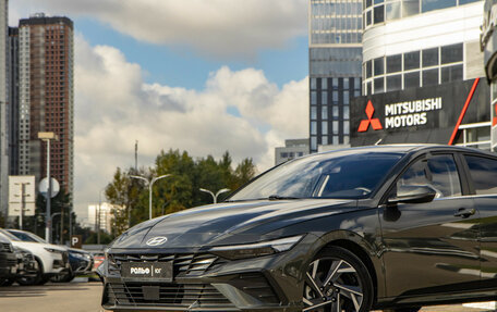 Hyundai Elantra, 2023 год, 2 228 000 рублей, 15 фотография