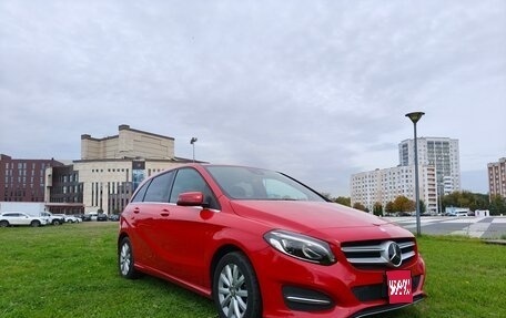 Mercedes-Benz B-Класс, 2014 год, 1 300 000 рублей, 1 фотография