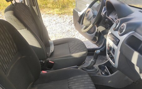 Renault Logan I, 2013 год, 120 000 рублей, 10 фотография