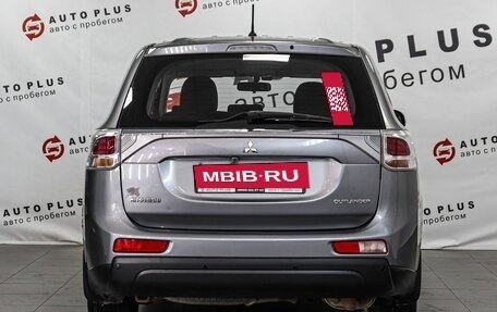 Mitsubishi Outlander III рестайлинг 3, 2013 год, 1 149 000 рублей, 4 фотография