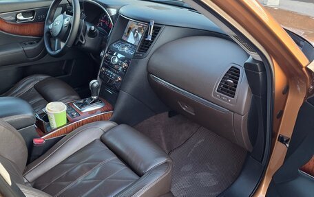 Infiniti FX II, 2010 год, 1 550 000 рублей, 6 фотография