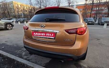 Infiniti FX II, 2010 год, 1 550 000 рублей, 10 фотография