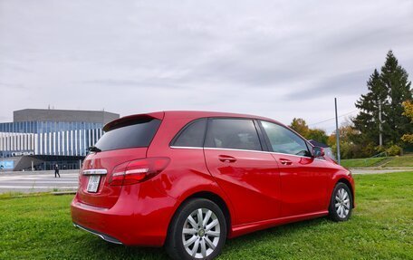 Mercedes-Benz B-Класс, 2014 год, 1 300 000 рублей, 3 фотография