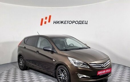 Hyundai Solaris II рестайлинг, 2015 год, 929 000 рублей, 3 фотография